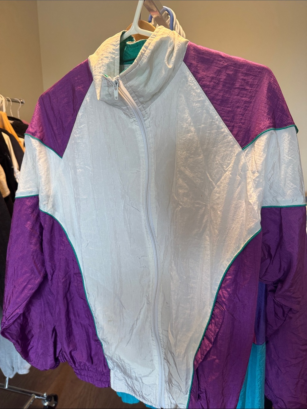 269 vtg windbreakers